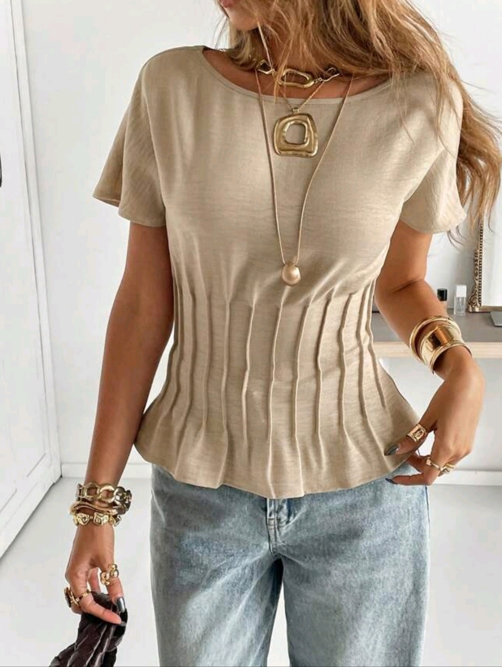 Women's Beige Pleated Waist Short Sleeve Top - Picture 4 of 6